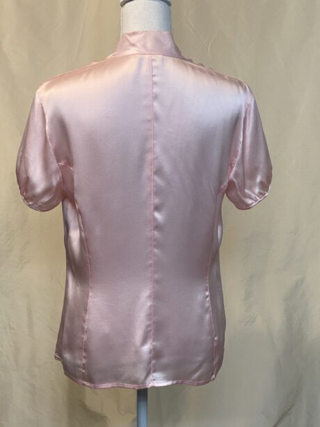 PINK SILK ESCADA 3